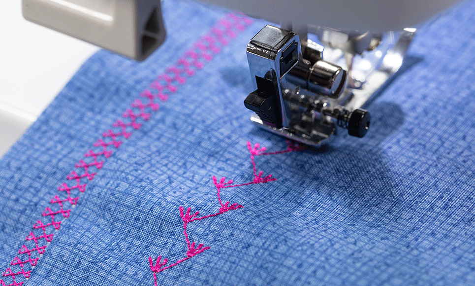 Innov-is F560 sewing machine 6